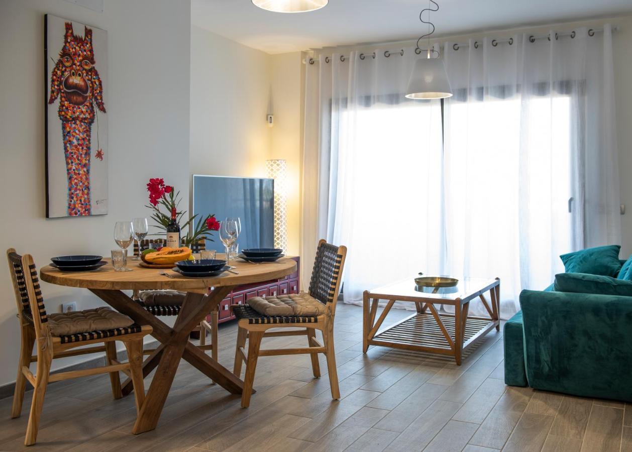 Green View Luxury Appartment In New Complex Pueblo Majorero Next To Golf Course 5 Min Walk From The Beach And Atlantico Shopping Centre In Caleta De Fuste Next To Cassino And Elba Sara Hotel 2 Bedrooms 2 Bathrooms Huge Terace! エクステリア 写真