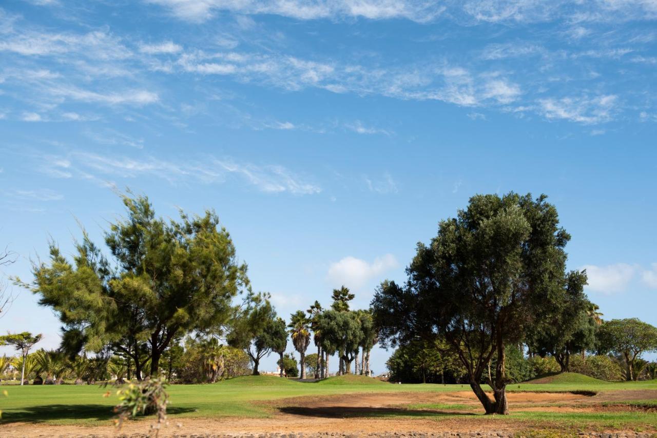 Green View Luxury Appartment In New Complex Pueblo Majorero Next To Golf Course 5 Min Walk From The Beach And Atlantico Shopping Centre In Caleta De Fuste Next To Cassino And Elba Sara Hotel 2 Bedrooms 2 Bathrooms Huge Terace! エクステリア 写真