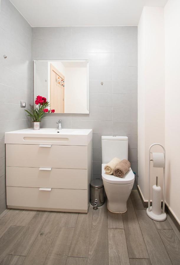 Green View Luxury Appartment In New Complex Pueblo Majorero Next To Golf Course 5 Min Walk From The Beach And Atlantico Shopping Centre In Caleta De Fuste Next To Cassino And Elba Sara Hotel 2 Bedrooms 2 Bathrooms Huge Terace! エクステリア 写真